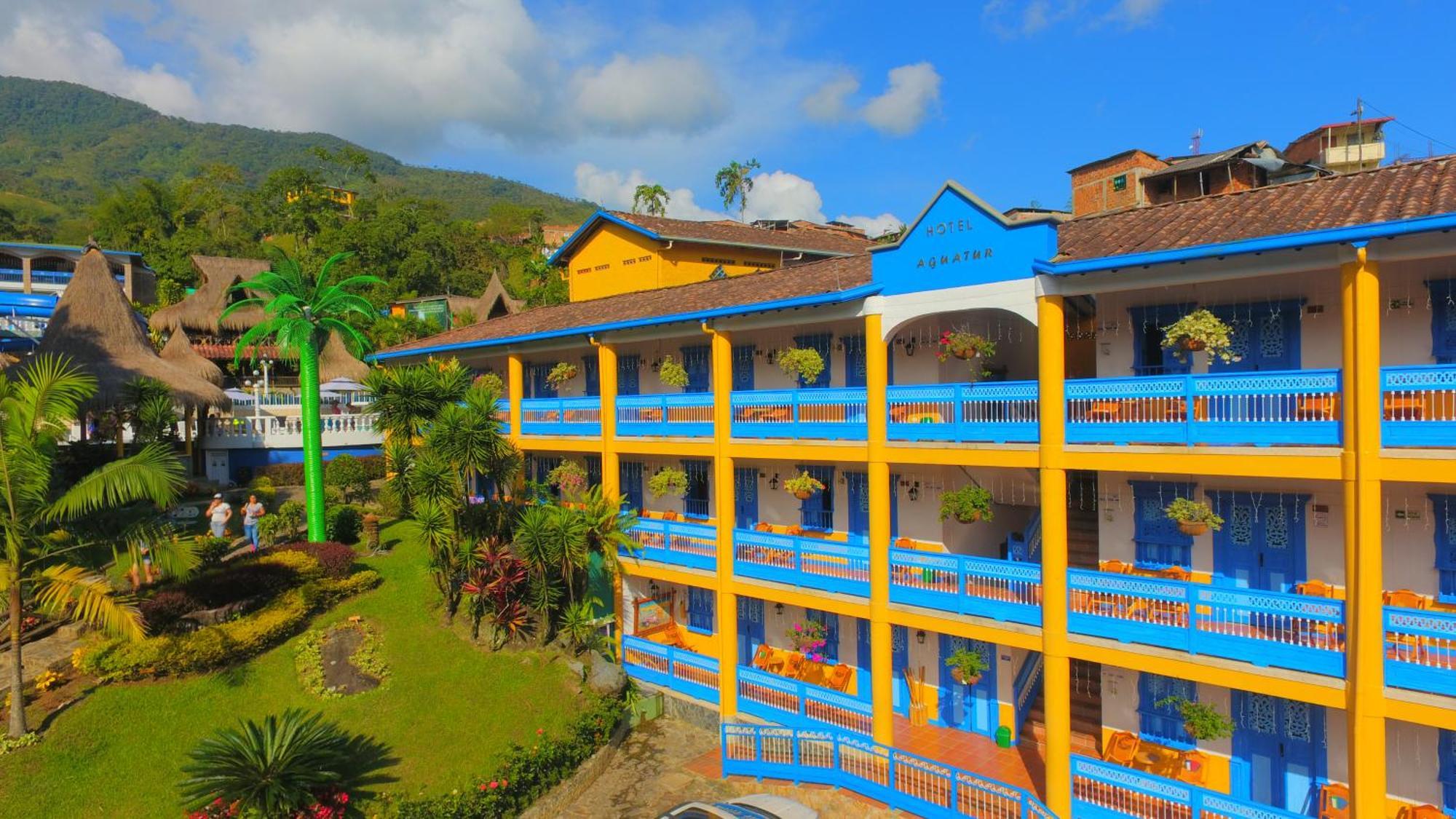 Hotel Aguatur Кокорна Екстериор снимка
