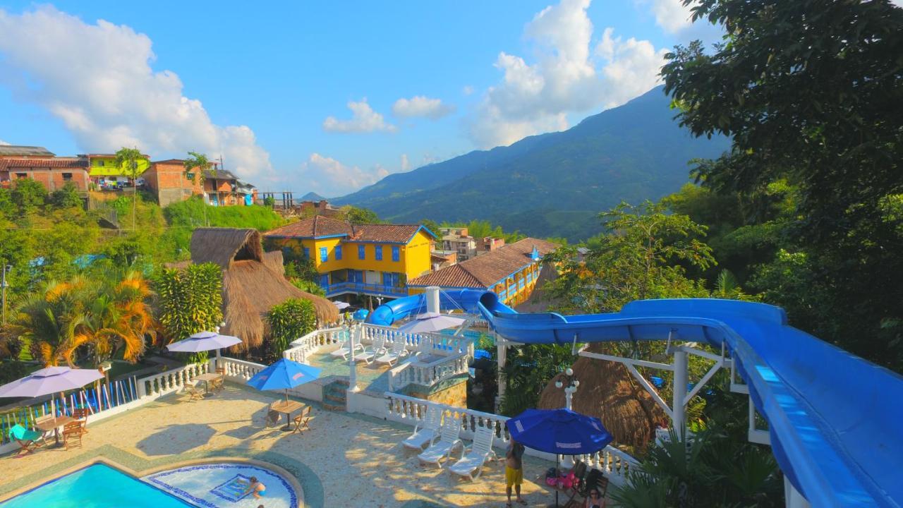 Hotel Aguatur Кокорна Екстериор снимка